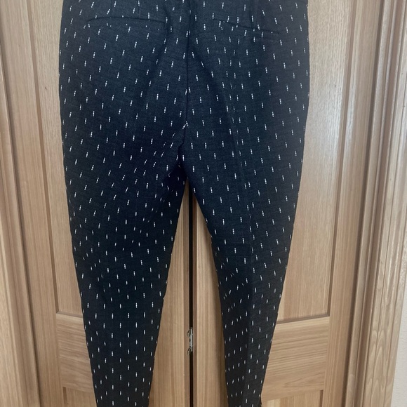 Loft Julia style Size 6 pant - Picture 5 of 8